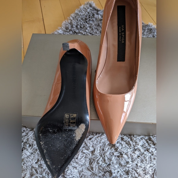 Via Spiga Patent Pointed Toe Pump - Picture 5 of 7